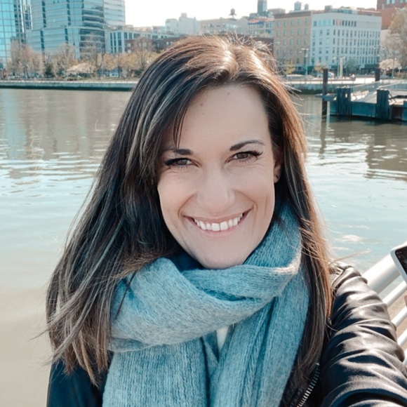 Meet your Posher, Anna - Picture 1 of 1